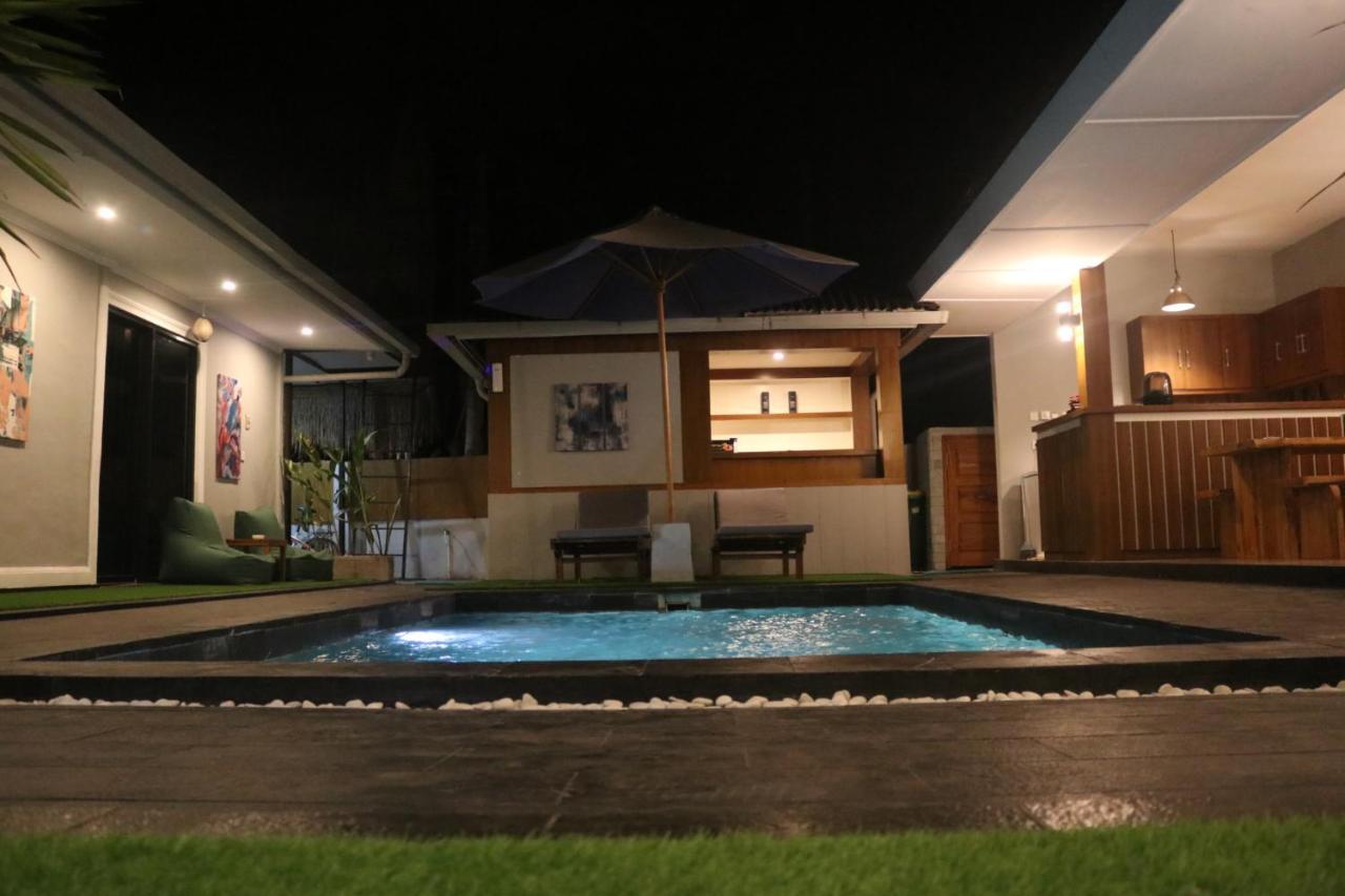 Bale Datu Bungallow Gili Trawangan Luaran gambar